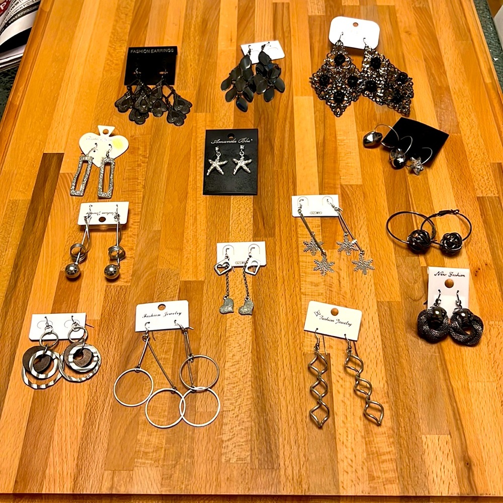 Assorted fashion earrings.